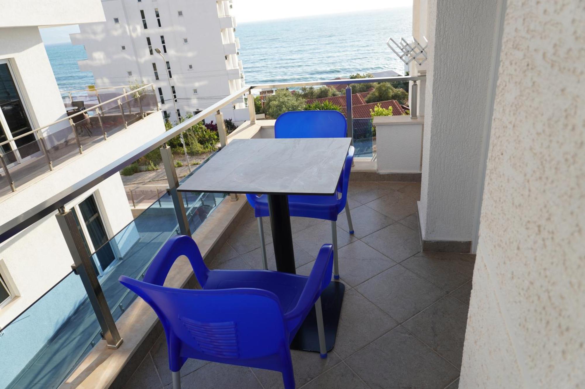Hotel Agel Sarandë Esterno foto