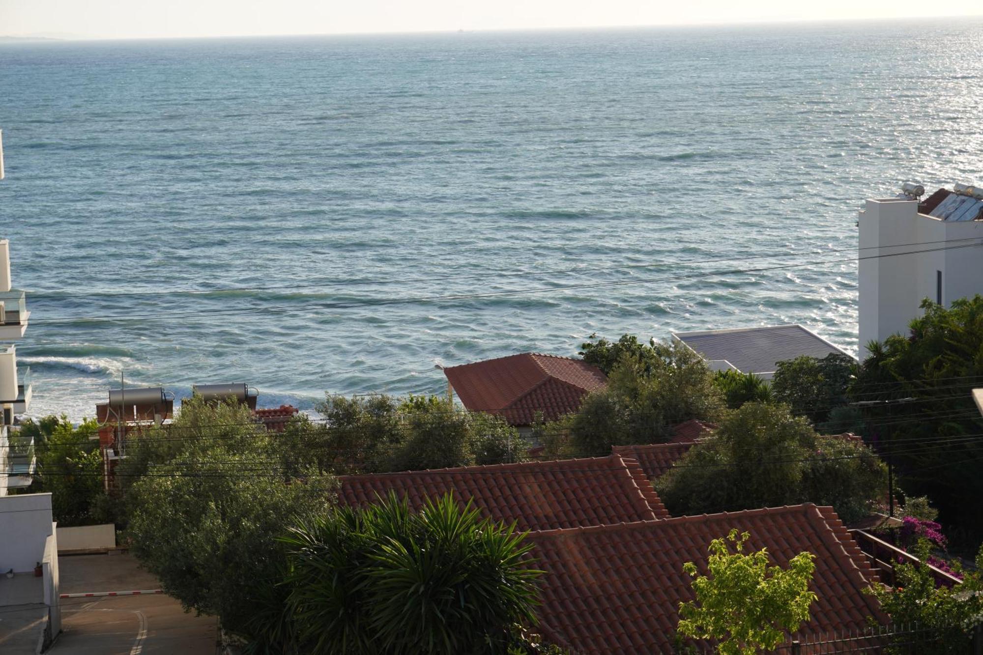Hotel Agel Sarandë Esterno foto
